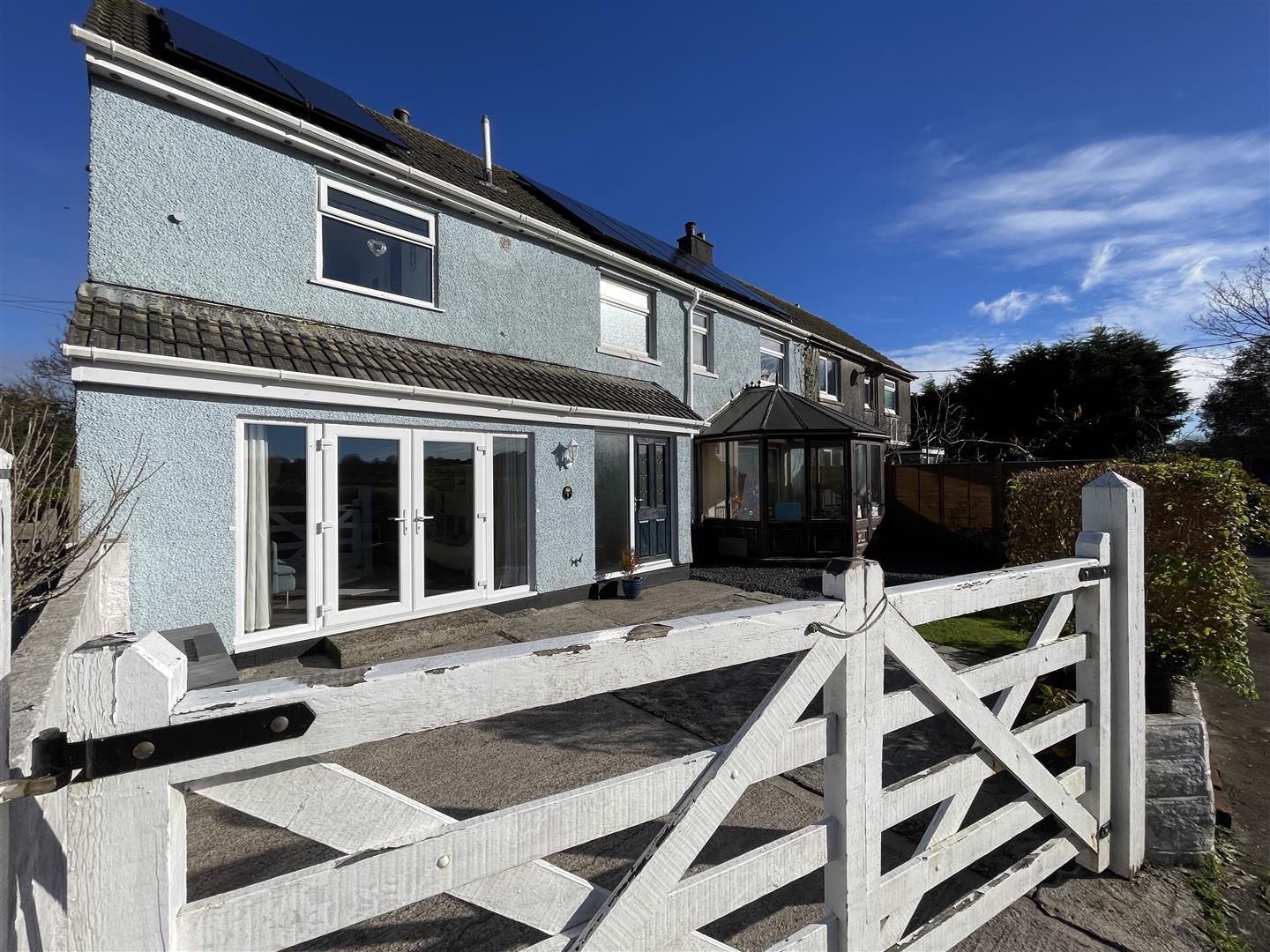 Sunny Corner, Cusgarne, Truro